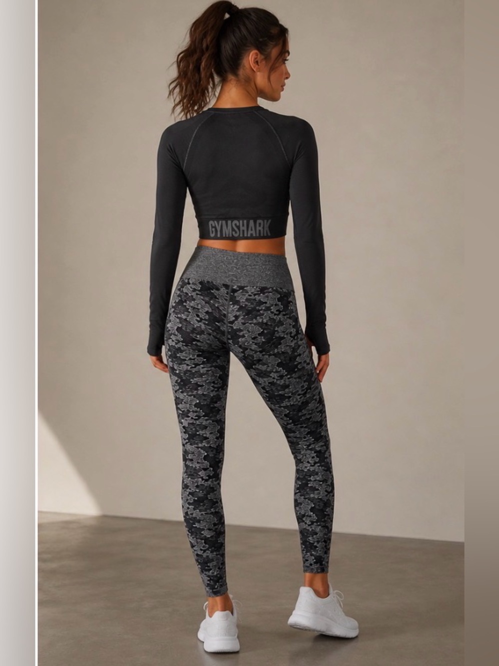 Gymshark Seamless Camo Leggings & Long Sleeve Crop Top Set XS/S Black Gray